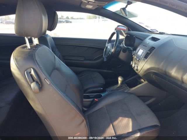 Photo 4 VIN: KNAFZ6A35F5363737 - KIA FORTE 