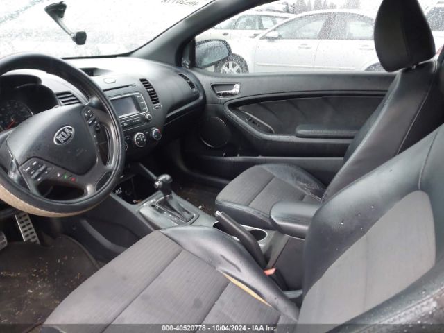 Photo 4 VIN: KNAFZ6A36F5296484 - KIA FORTE 