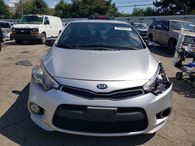 Photo 4 VIN: KNAFZ6A38E5247835 - KIA FORTE SX 