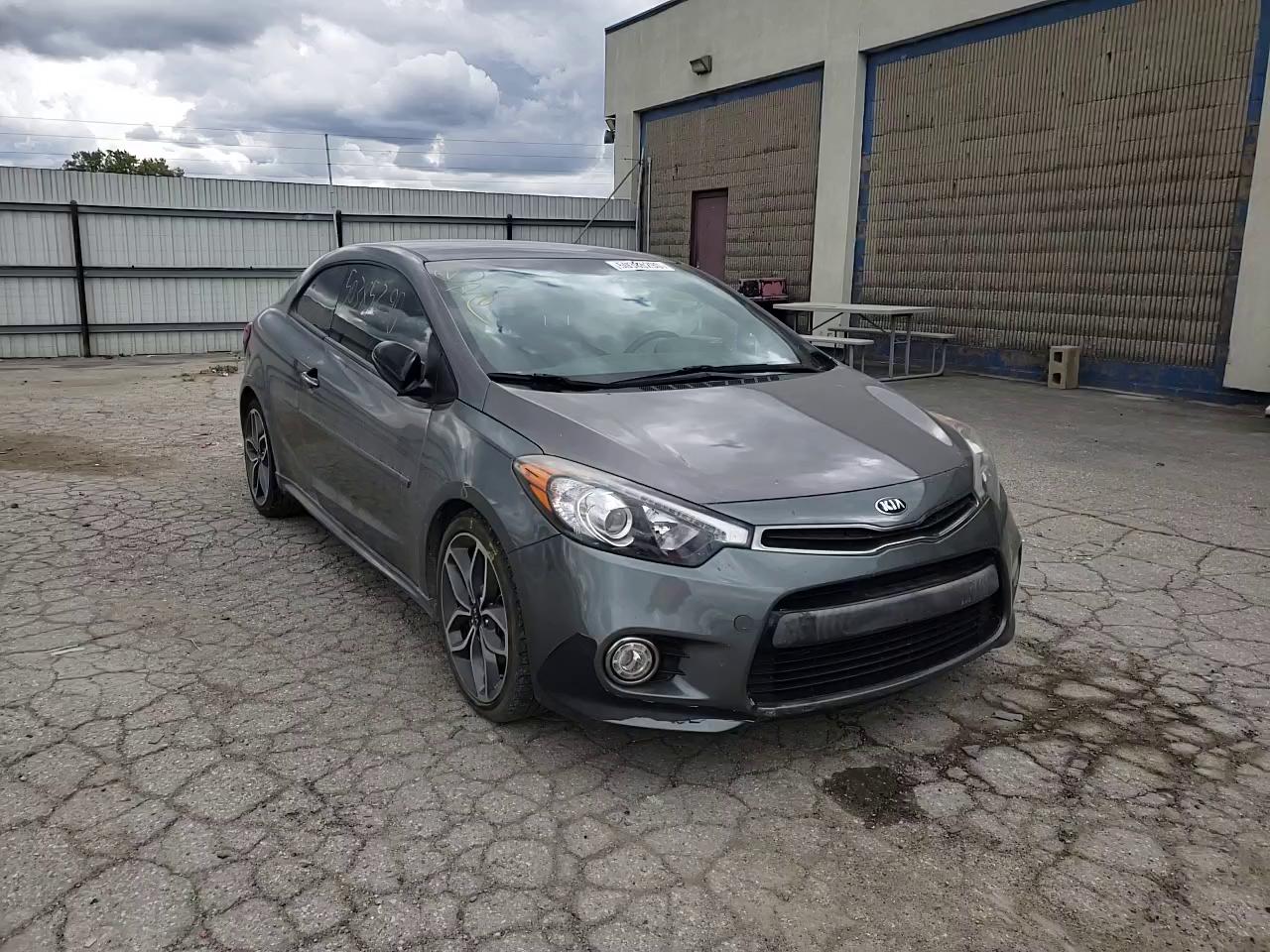 Photo 10 VIN: KNAFZ6A38F5373341 - KIA FORTE SX 