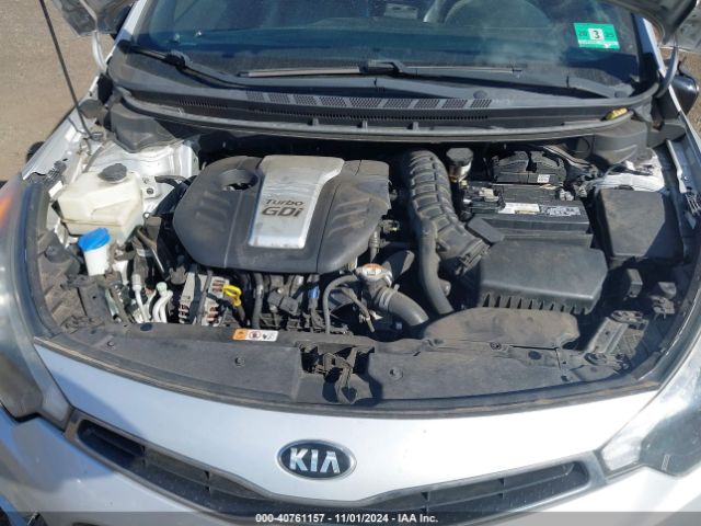 Photo 9 VIN: KNAFZ6A38G5582824 - KIA FORTE KOUP 