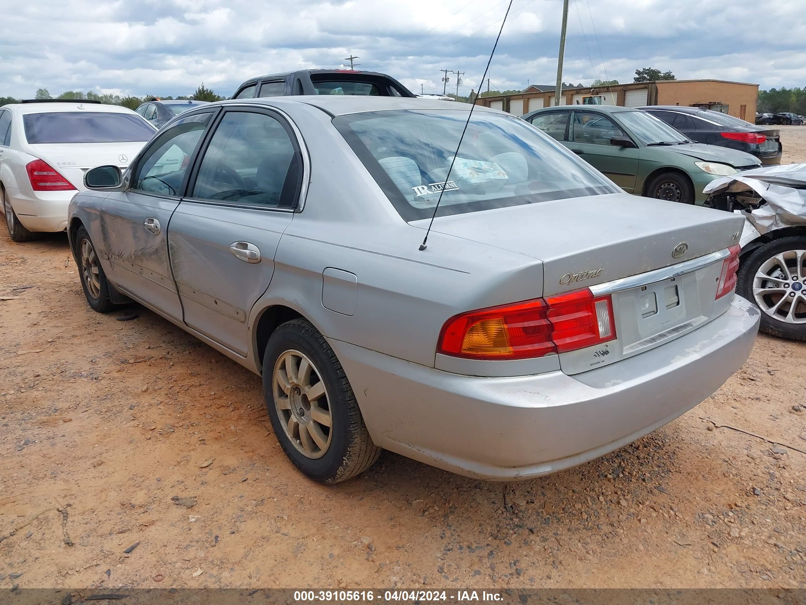 Photo 2 VIN: KNAGD124015070625 - KIA OPTIMA 