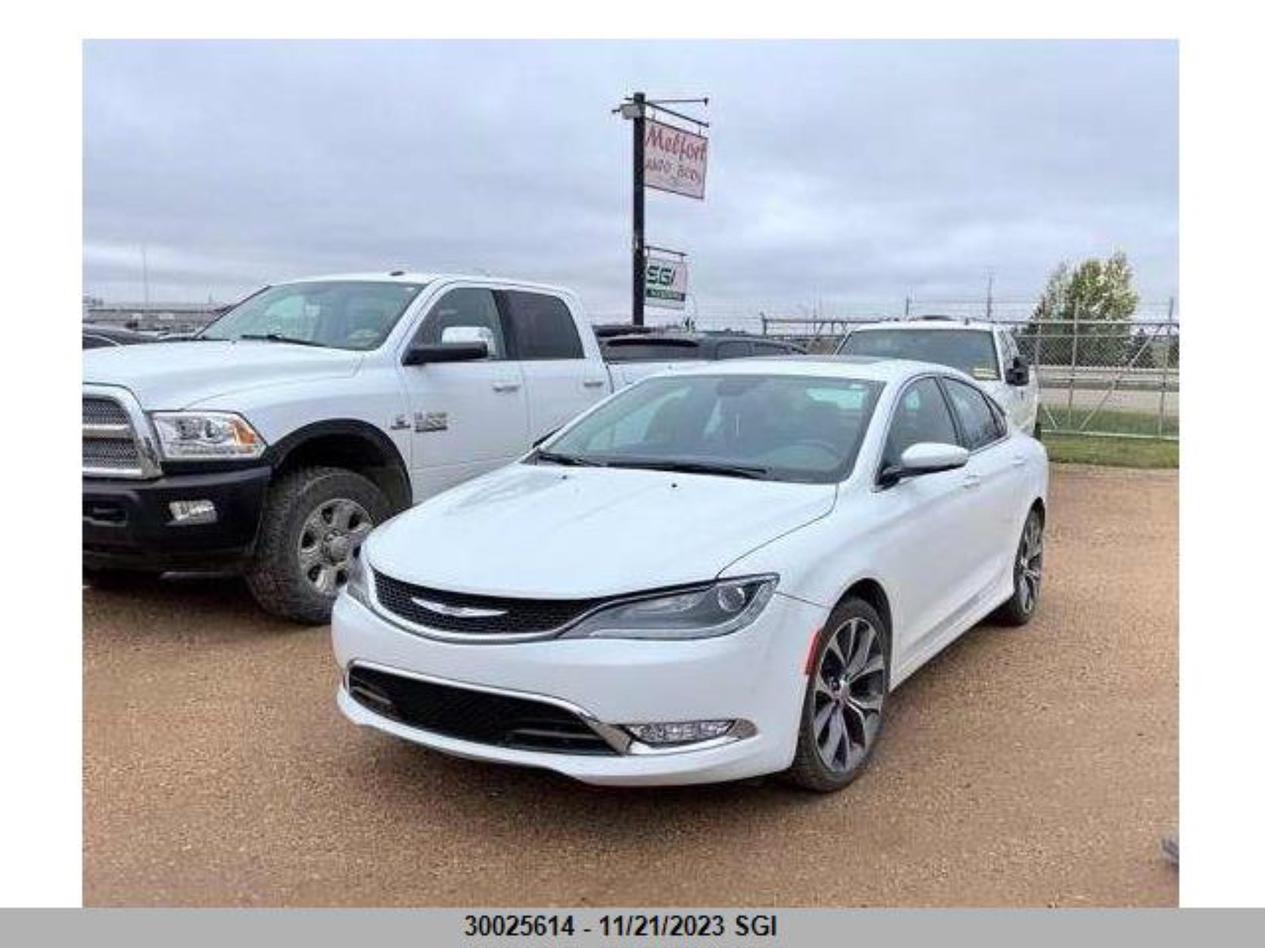 Photo 1 VIN: KNAGD126055396643 - CHRYSLER 200 