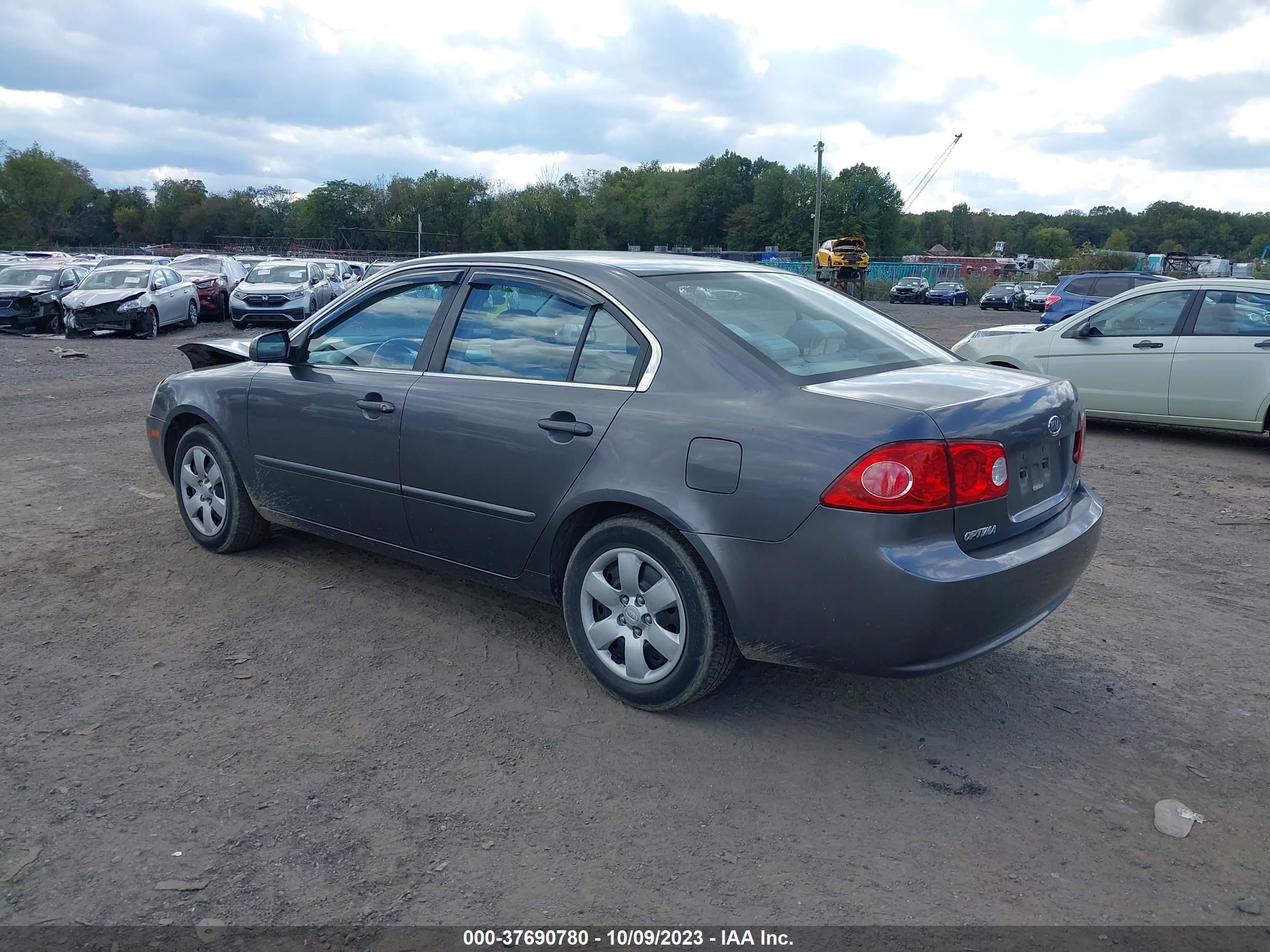 Photo 2 VIN: KNAGE123065042450 - KIA OPTIMA 