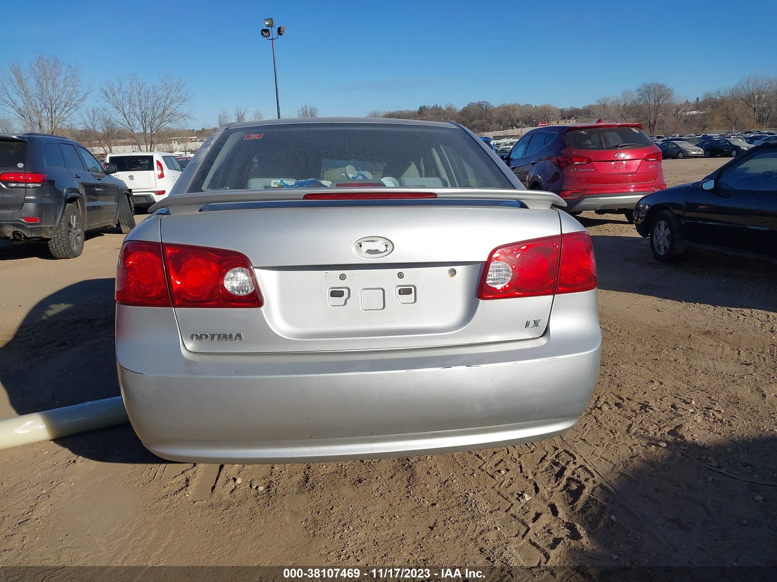 Photo 14 VIN: KNAGE123085256714 - KIA OPTIMA 