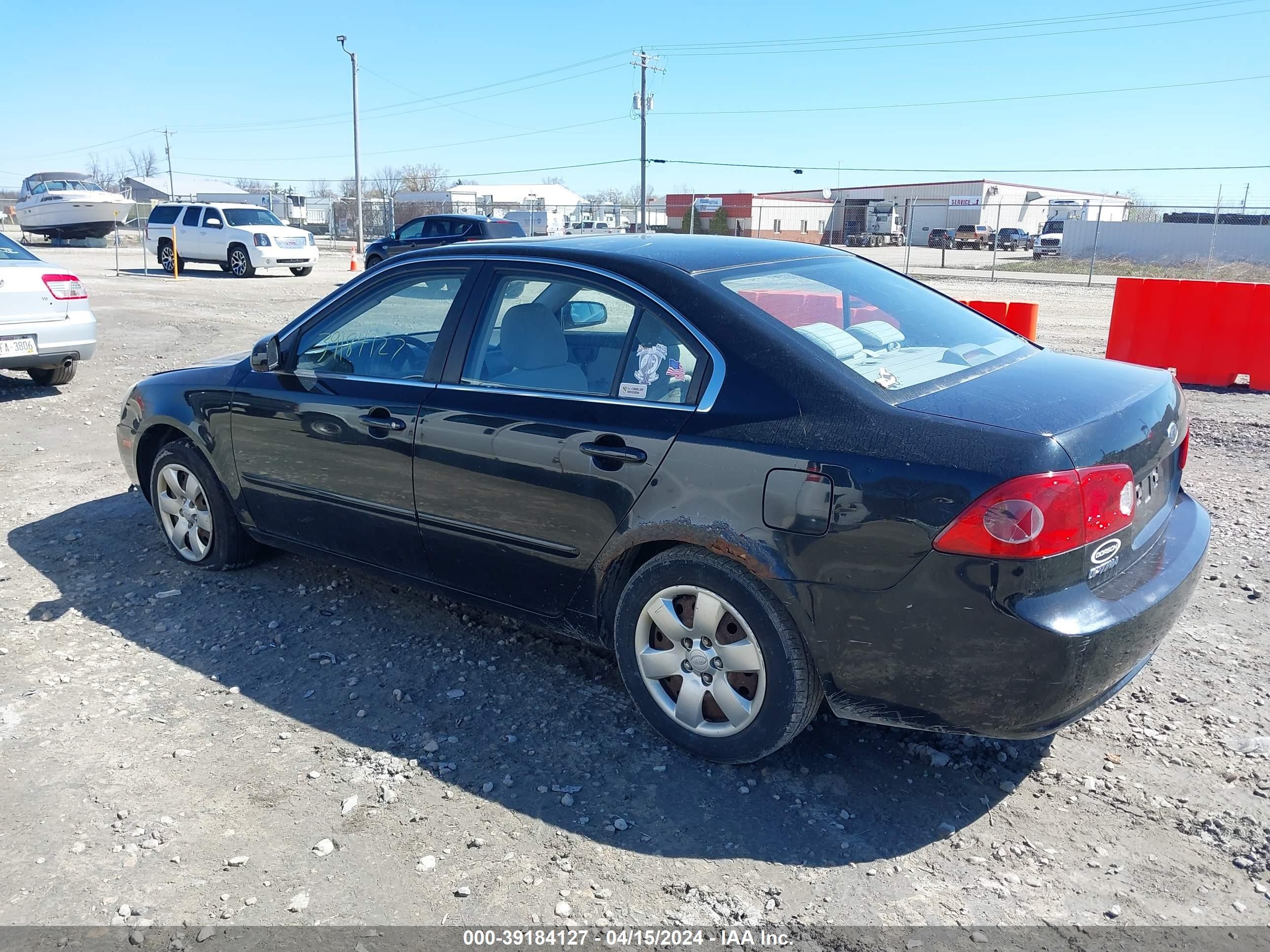 Photo 2 VIN: KNAGE123285226985 - KIA OPTIMA 