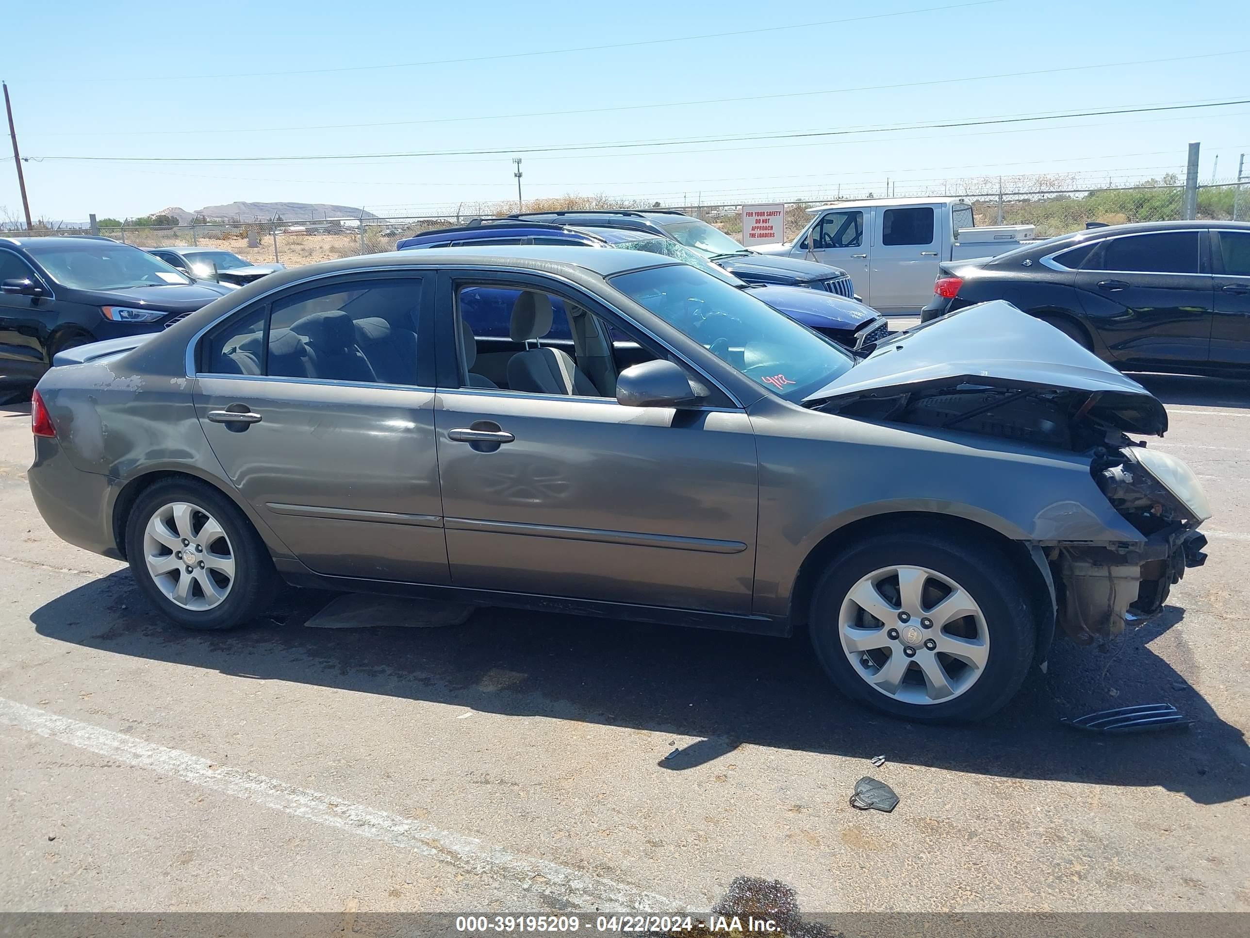 Photo 13 VIN: KNAGE124465029726 - KIA OPTIMA 