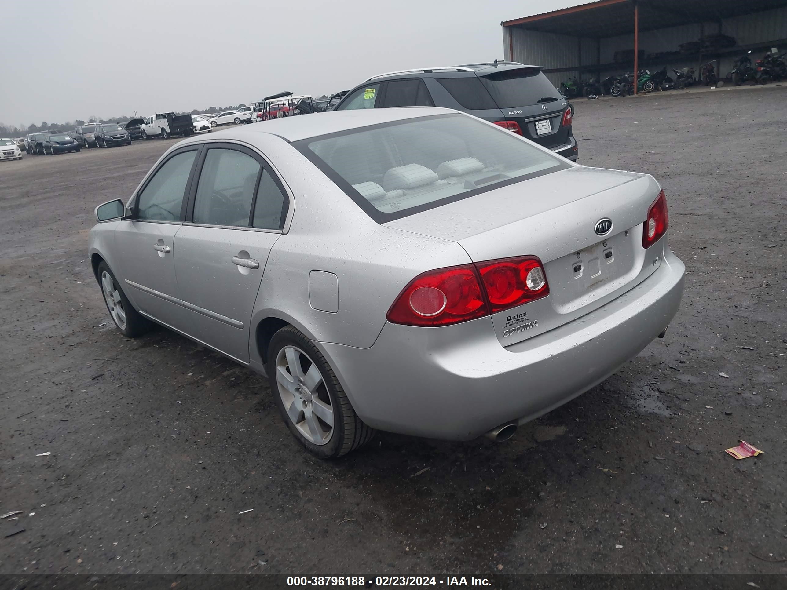 Photo 2 VIN: KNAGE124X75093884 - KIA OPTIMA 