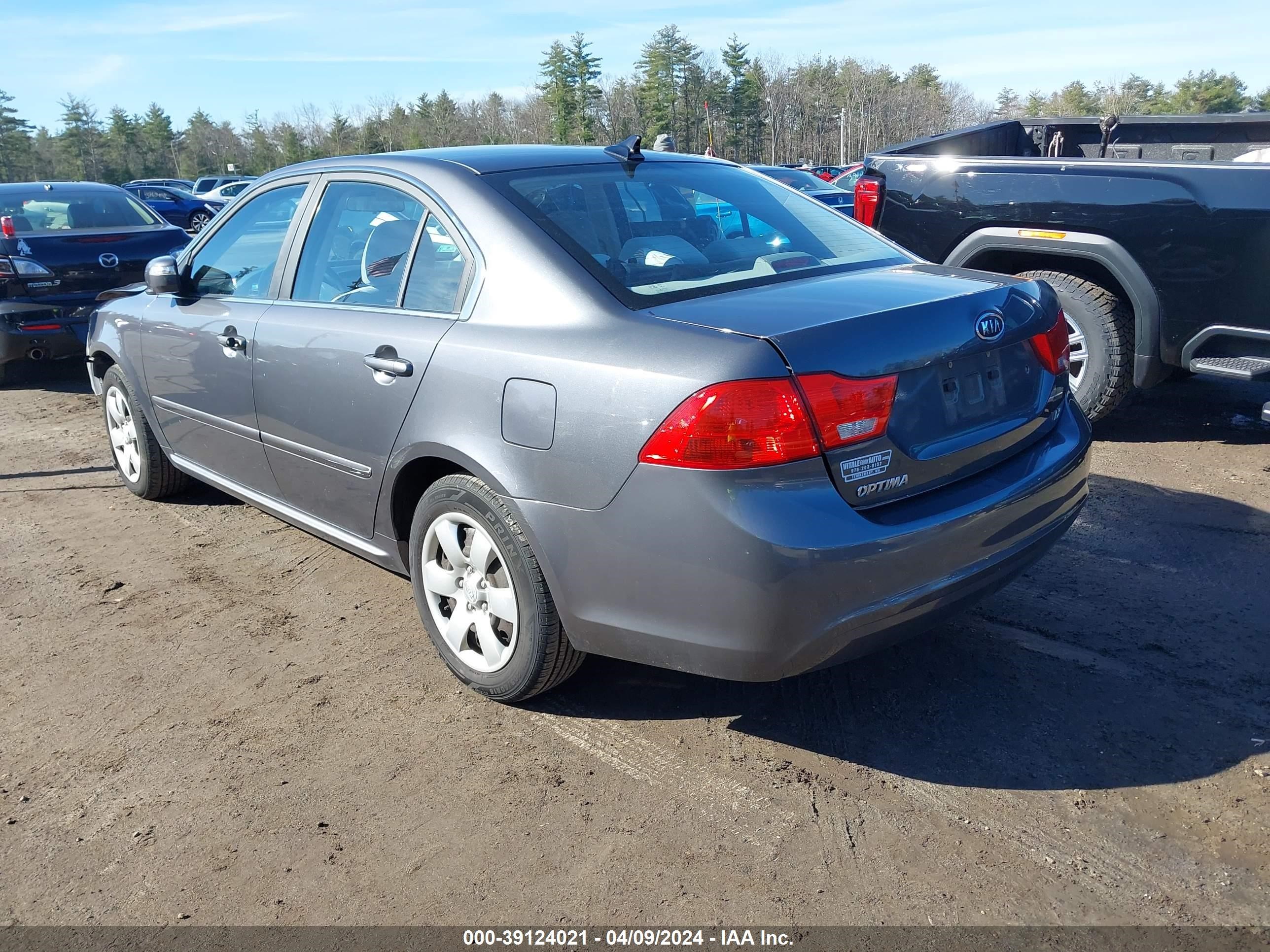 Photo 2 VIN: KNAGE228195304904 - KIA OPTIMA 