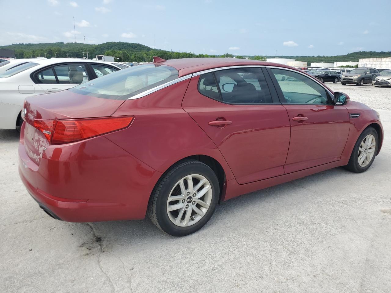 Photo 2 VIN: KNAGM4A70B5059946 - KIA OPTIMA 