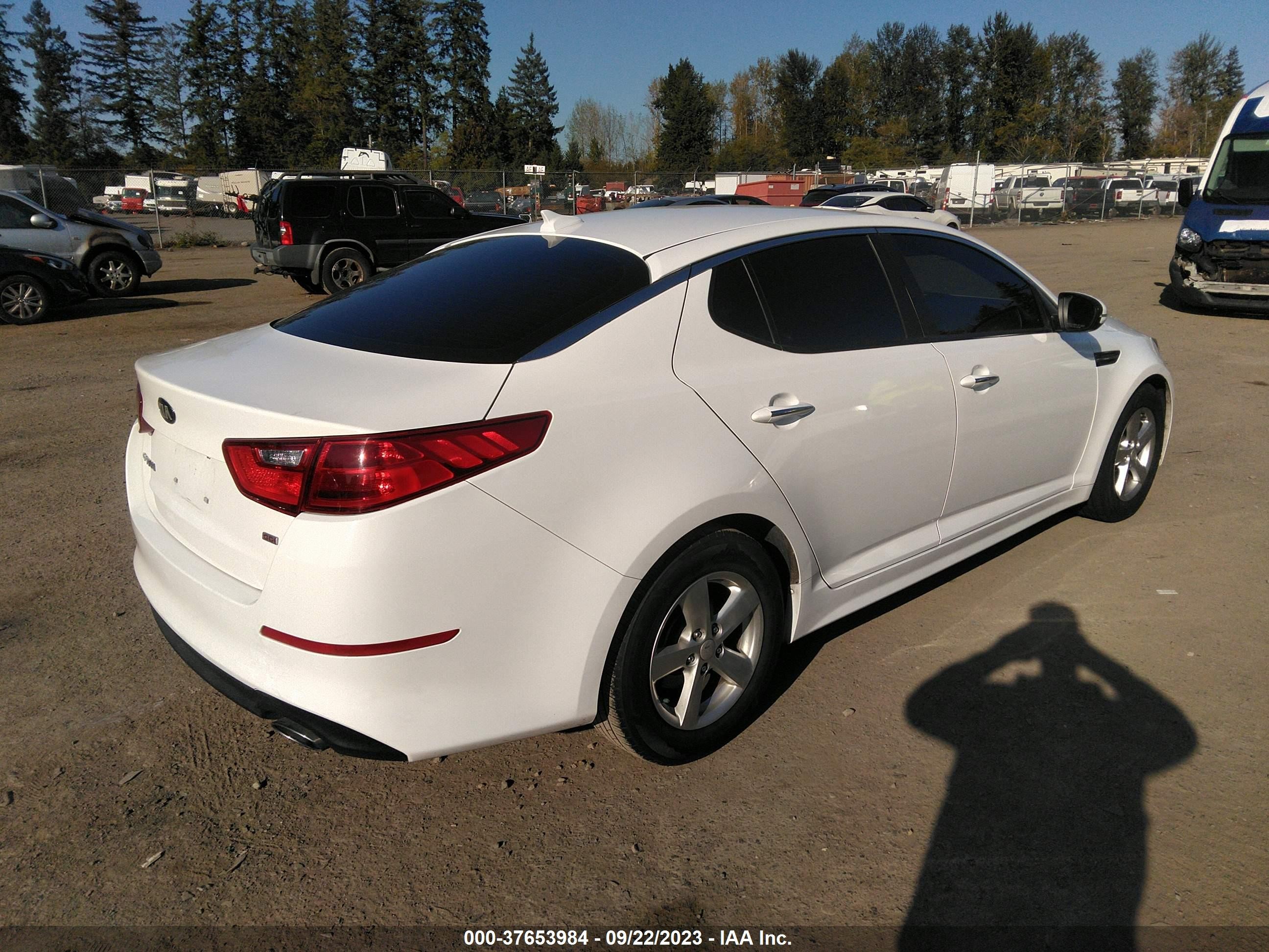 Photo 3 VIN: KNAGM4A70F5529995 - KIA OPTIMA 