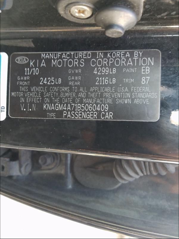 Photo 9 VIN: KNAGM4A71B5060409 - KIA OPTIMA LX 