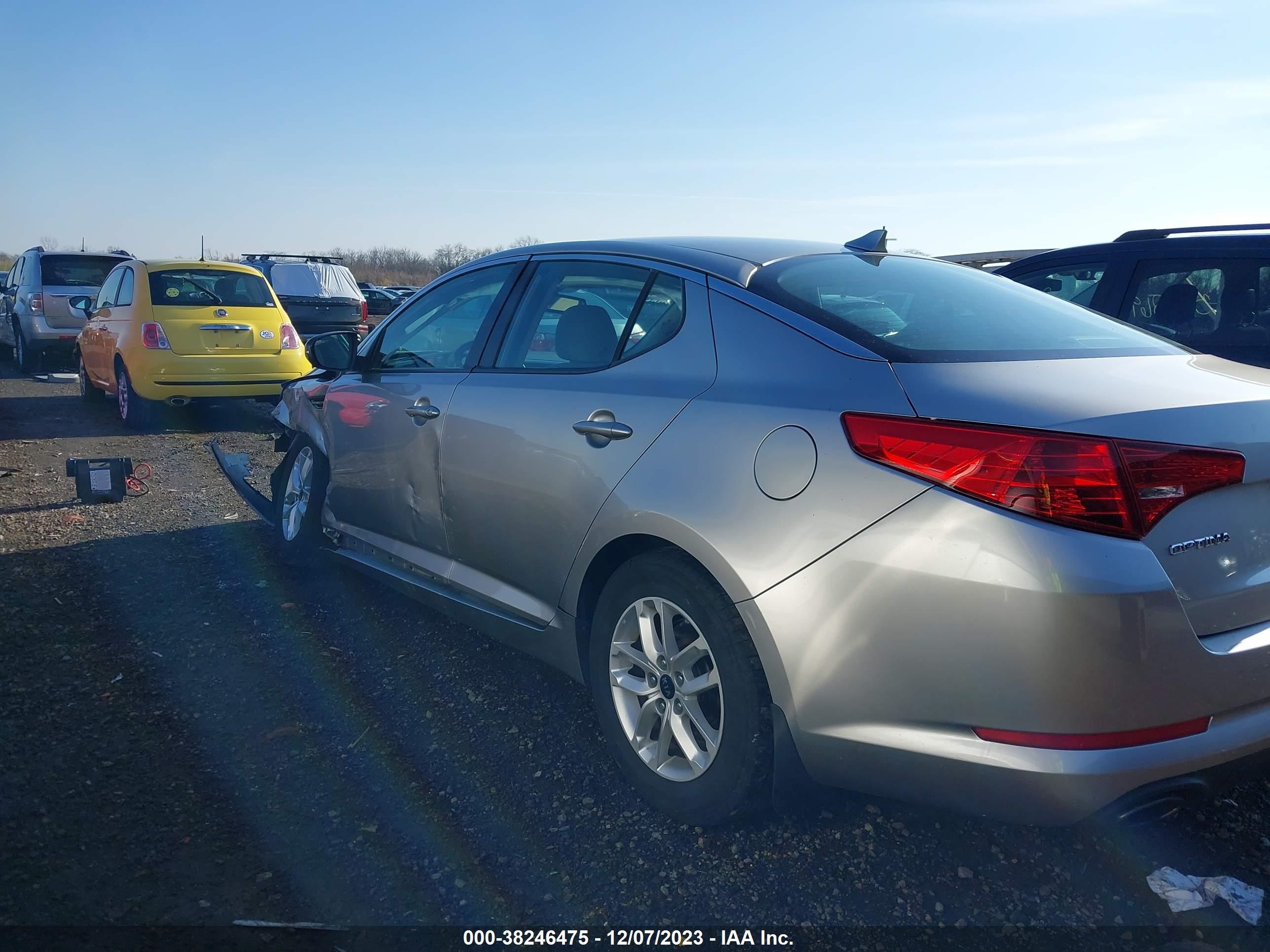 Photo 14 VIN: KNAGM4A71B5163636 - KIA OPTIMA 