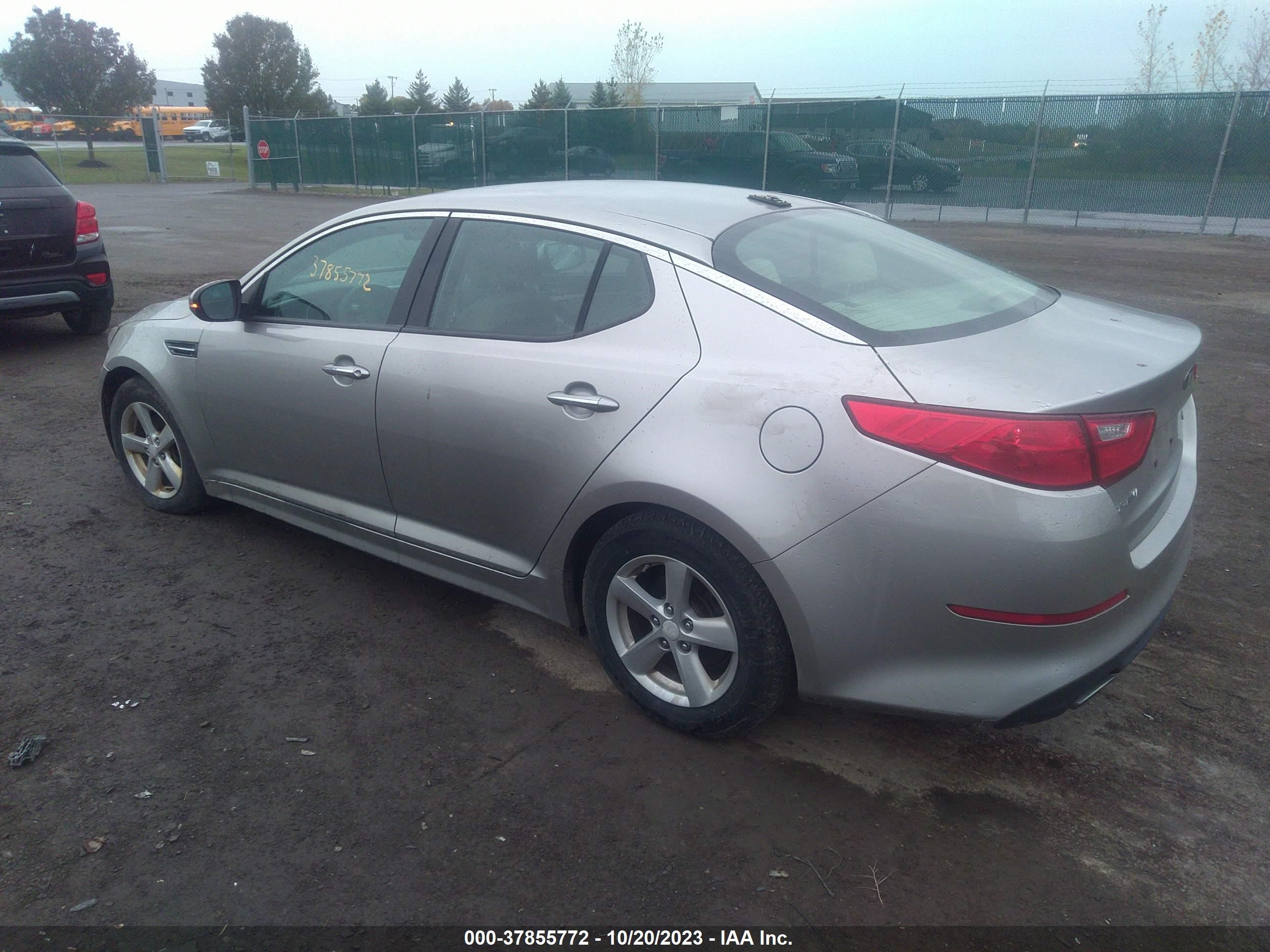 Photo 2 VIN: KNAGM4A72F5540593 - KIA OPTIMA 