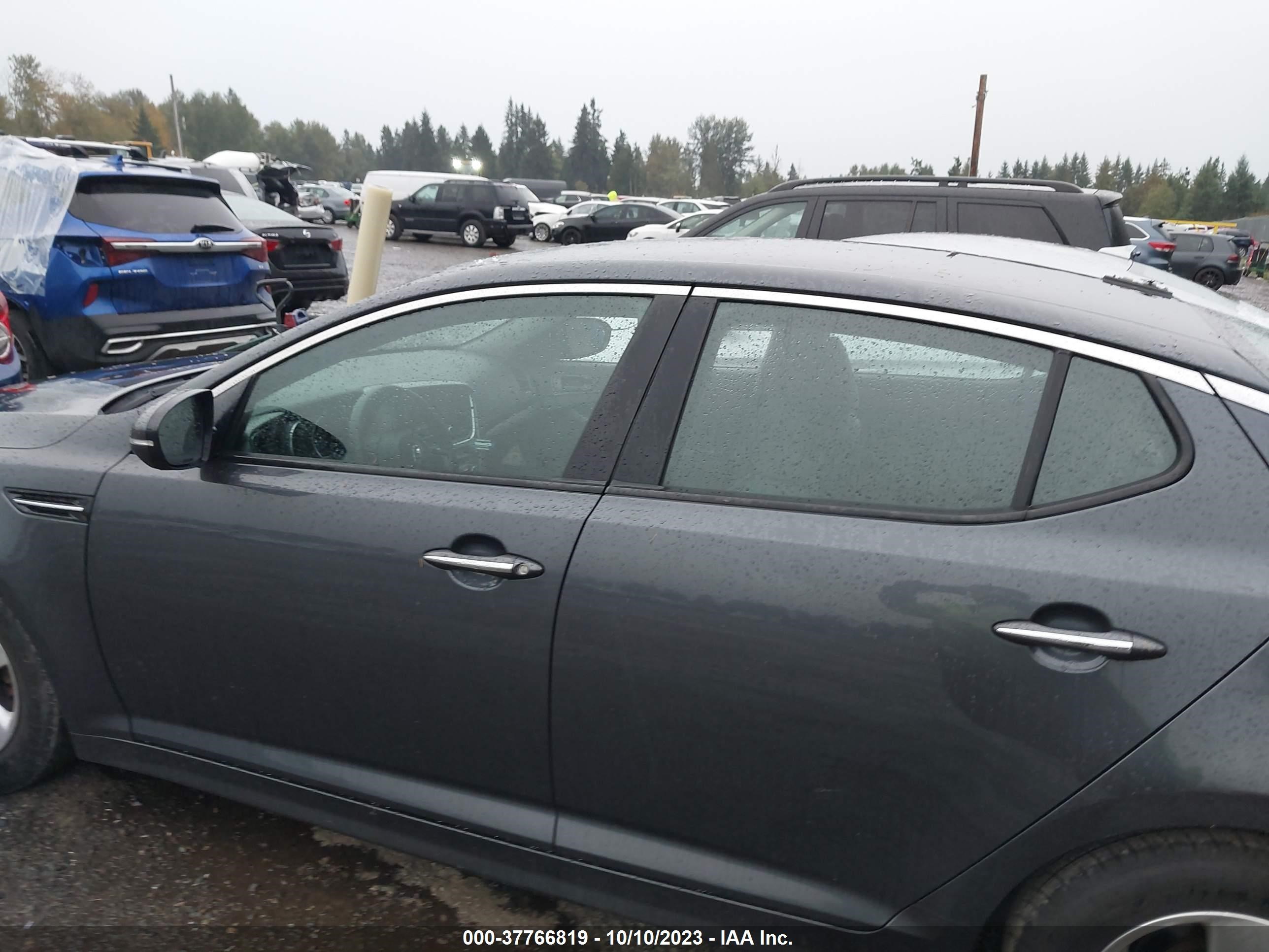 Photo 13 VIN: KNAGM4A72F5640886 - KIA OPTIMA 