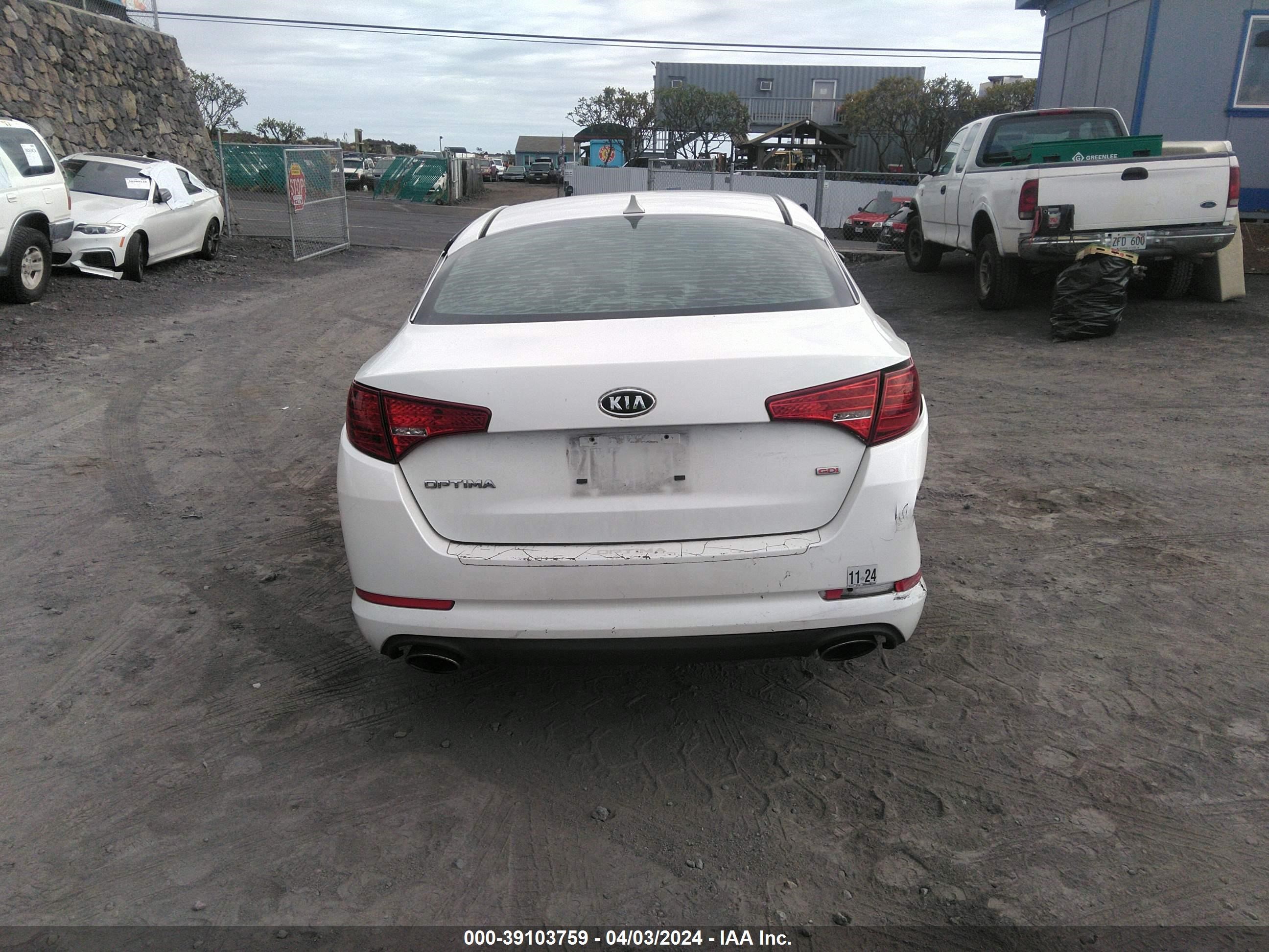 Photo 15 VIN: KNAGM4A73B5123865 - KIA OPTIMA 