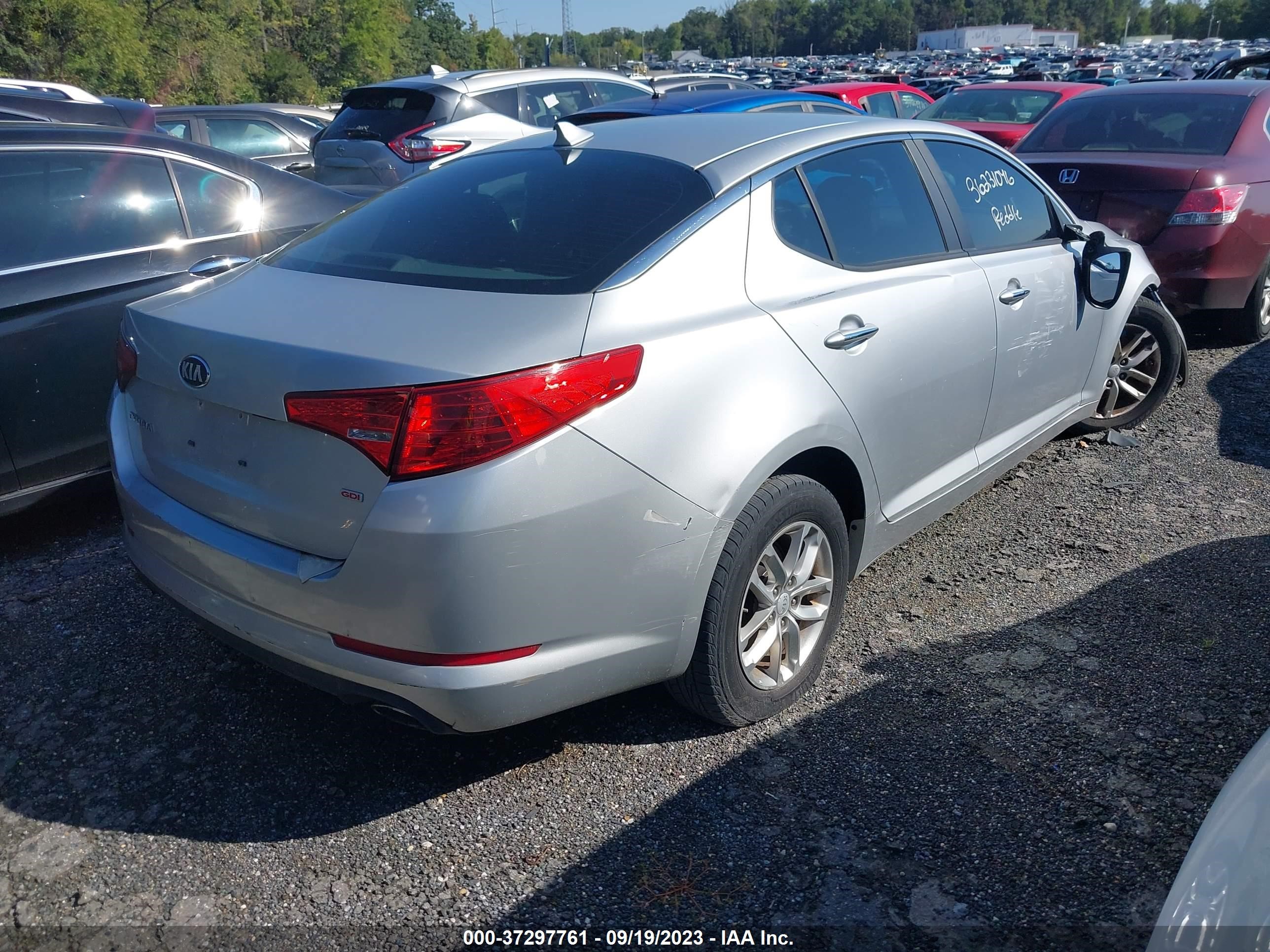 Photo 3 VIN: KNAGM4A73D5442251 - KIA OPTIMA 