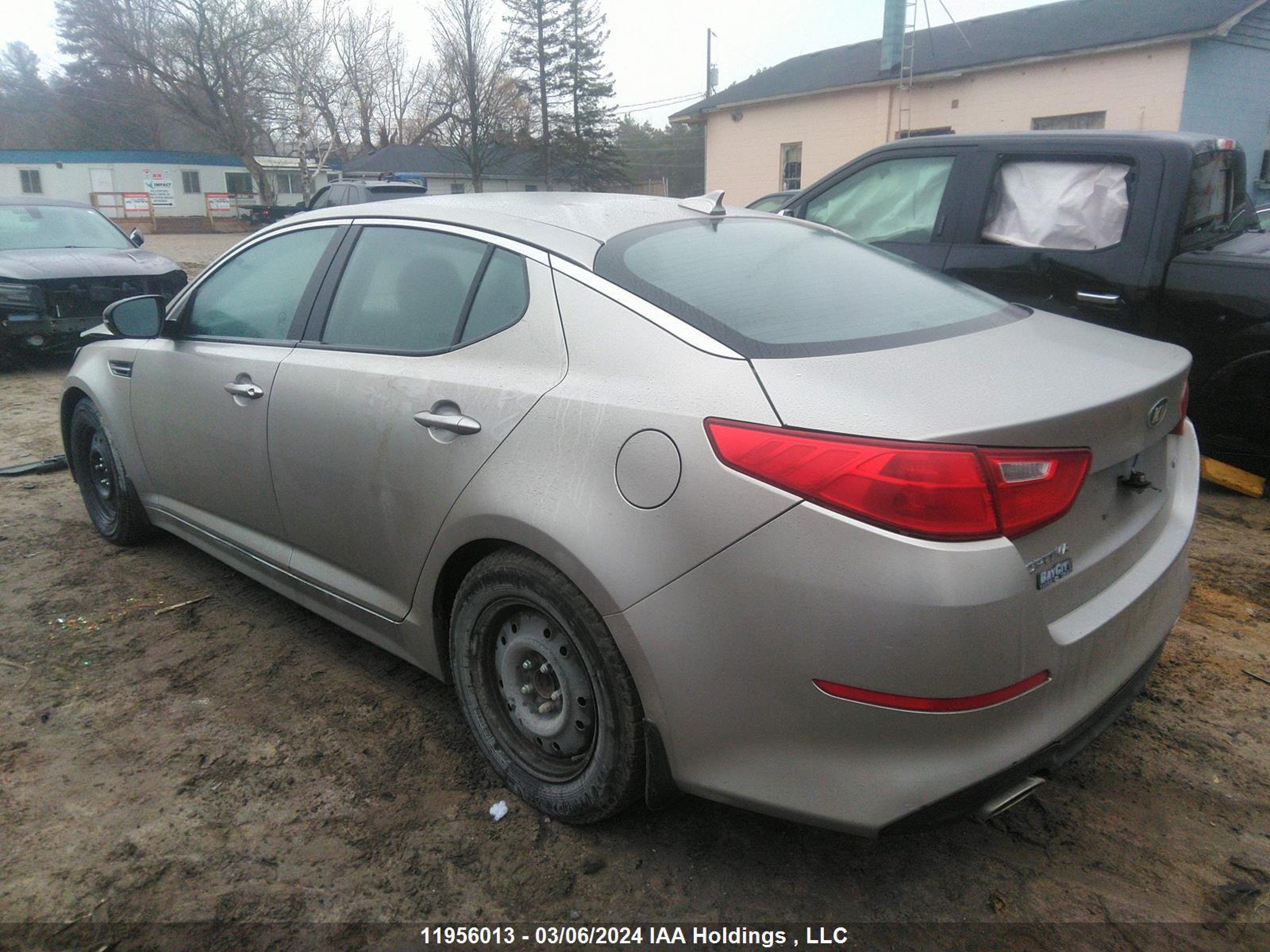 Photo 2 VIN: KNAGM4A73F5558486 - KIA OPTIMA 