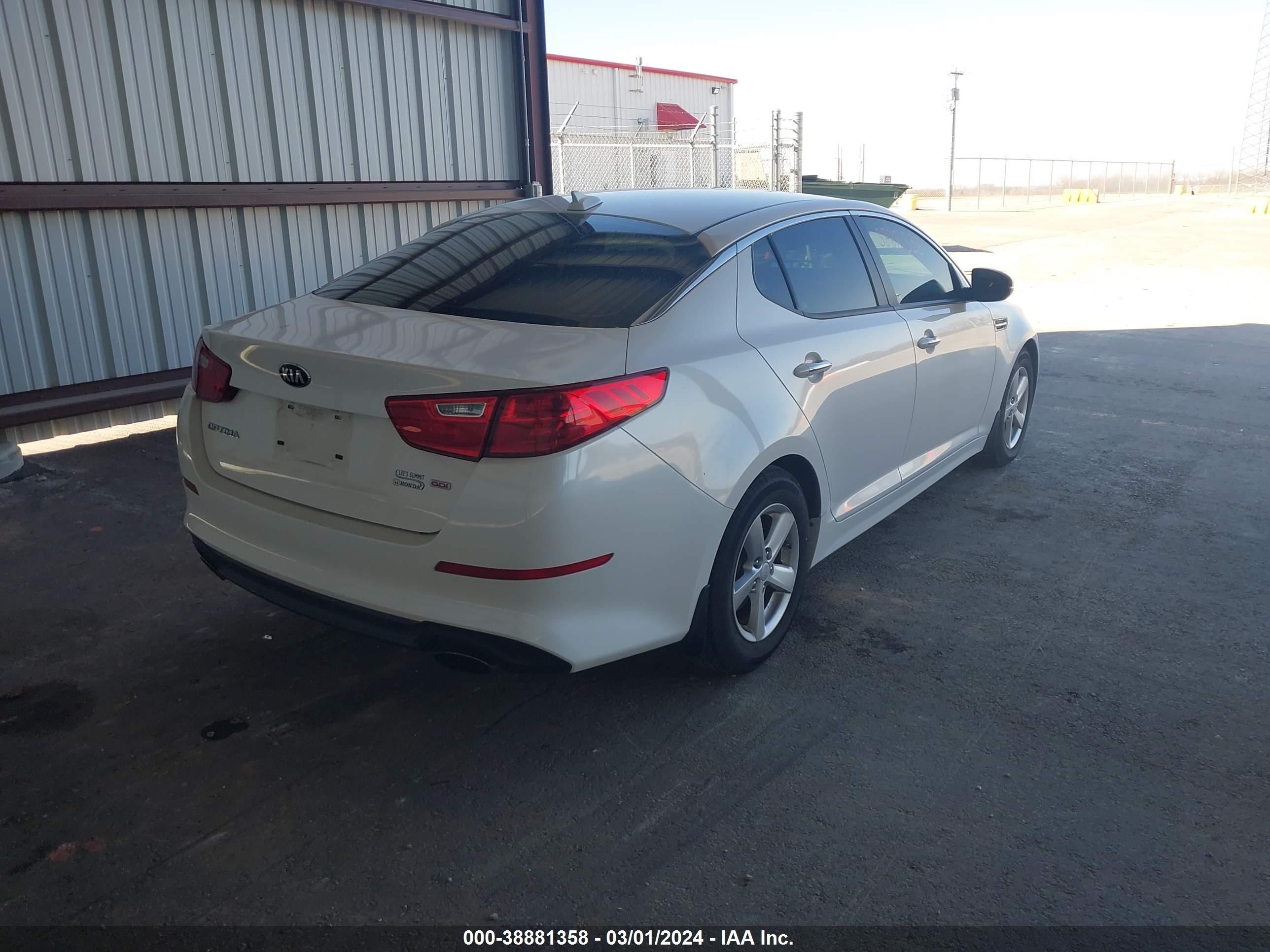 Photo 3 VIN: KNAGM4A73F5623174 - KIA OPTIMA 