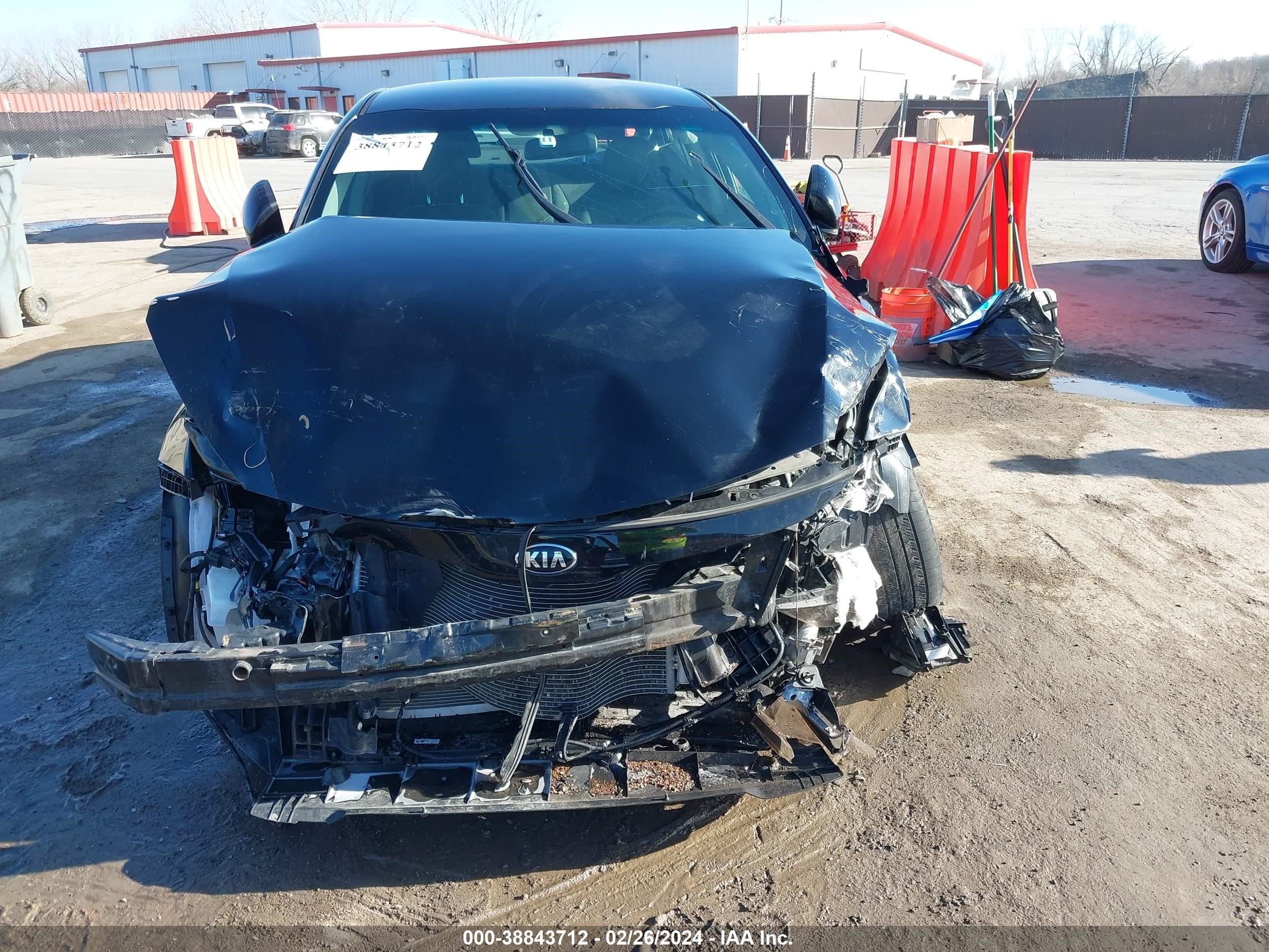 Photo 11 VIN: KNAGM4A73F5659091 - KIA OPTIMA 