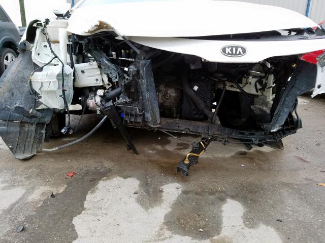 Photo 8 VIN: KNAGM4A74B5070058 - KIA OPTIMA LX 