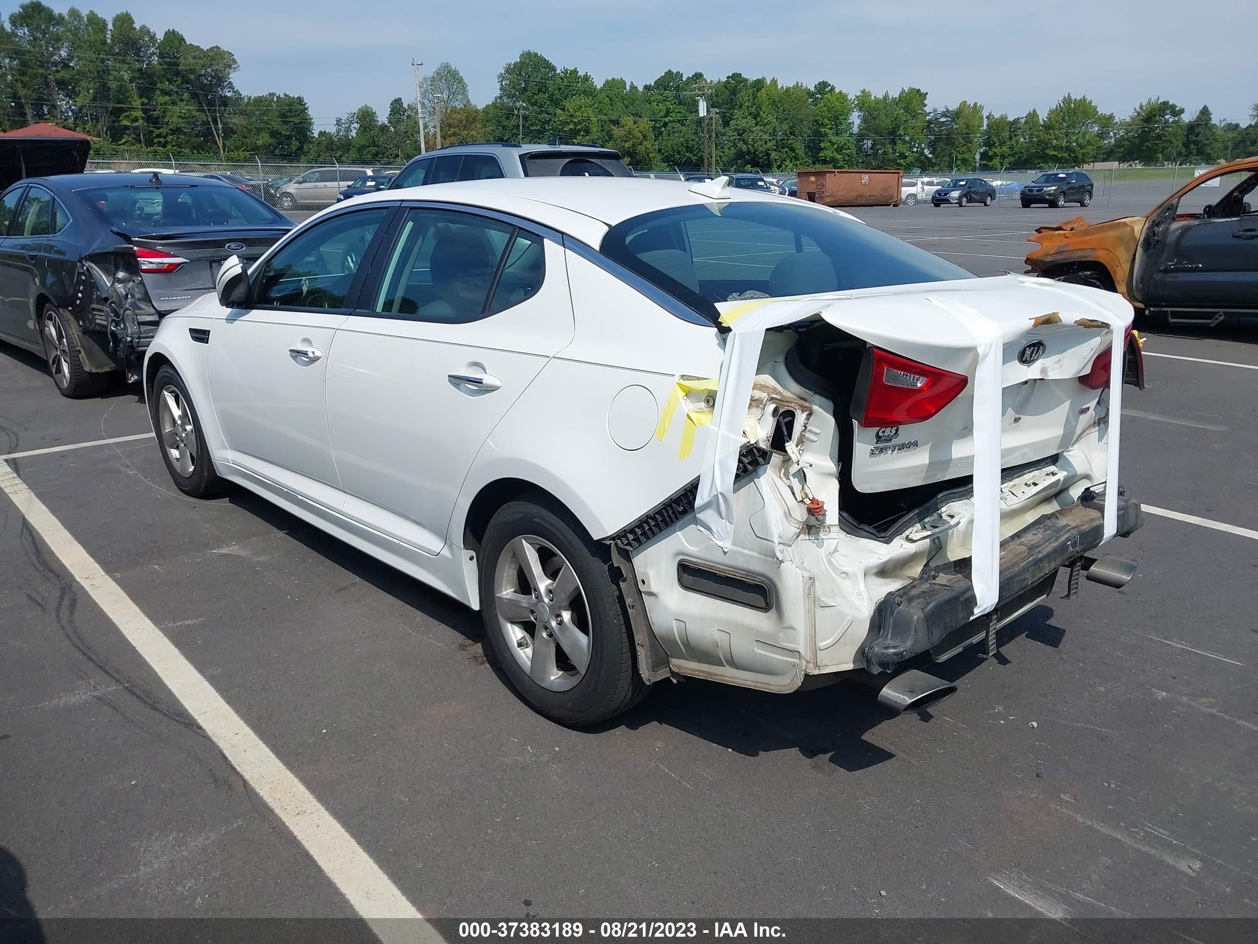 Photo 2 VIN: KNAGM4A74F5556259 - KIA OPTIMA 