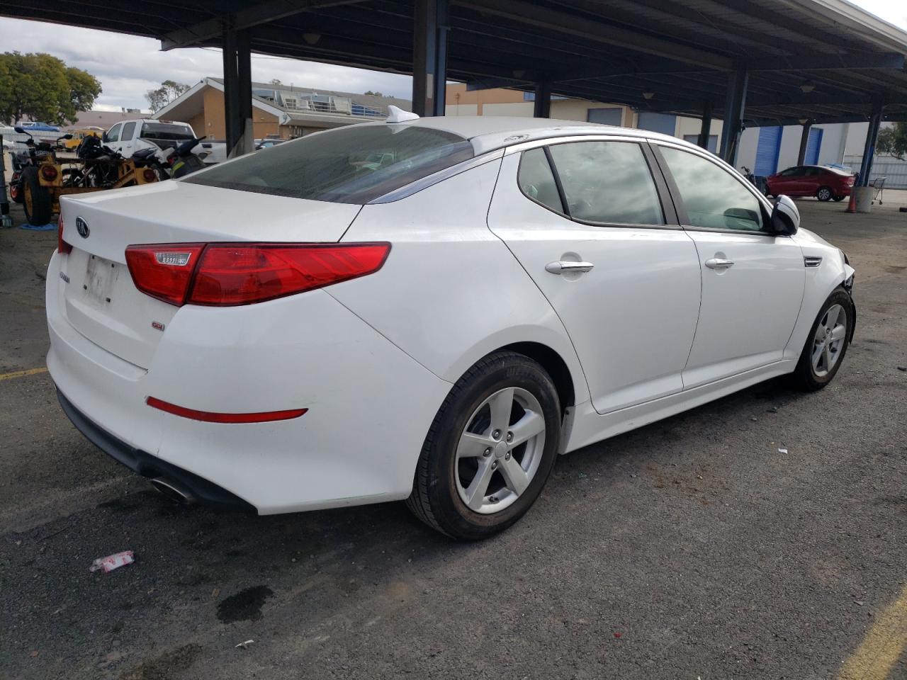 Photo 2 VIN: KNAGM4A74F5630845 - KIA OPTIMA 