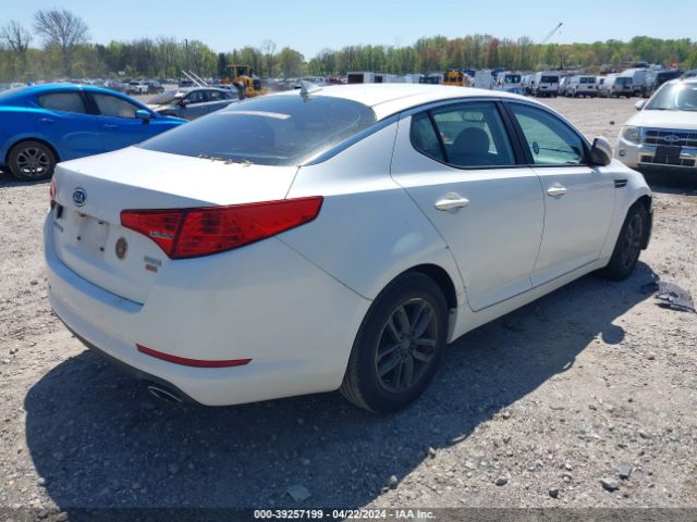 Photo 3 VIN: KNAGM4A75B5066102 - KIA OPTIMA 