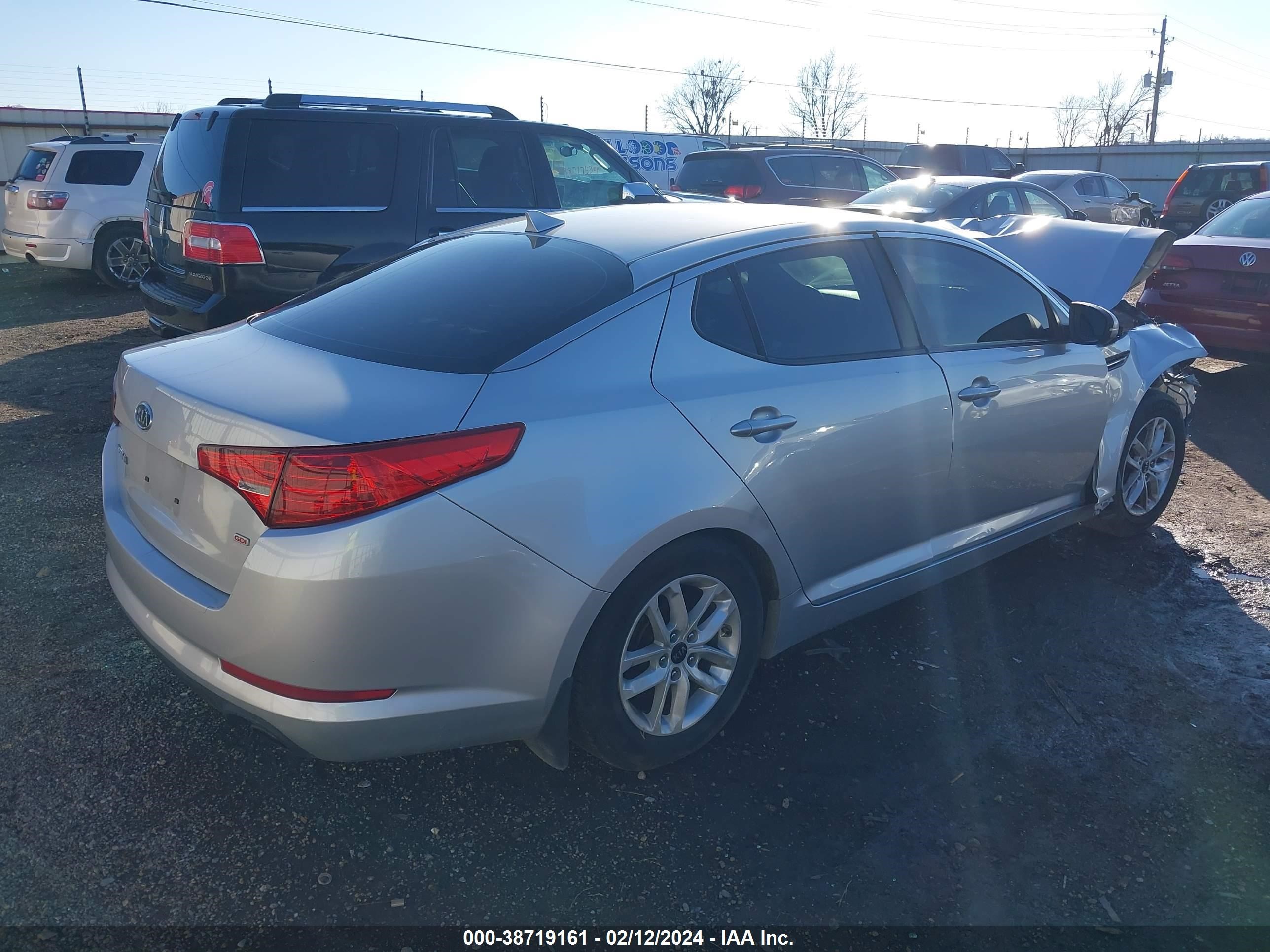 Photo 3 VIN: KNAGM4A75B5179337 - KIA OPTIMA 