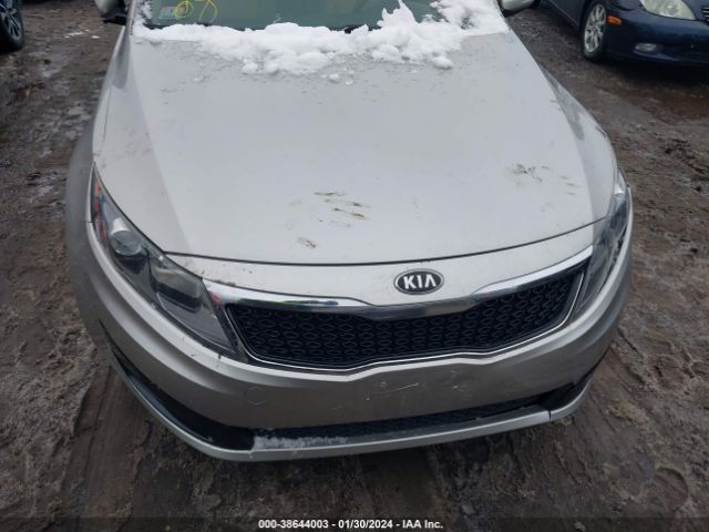 Photo 9 VIN: KNAGM4A75D5392811 - KIA OPTIMA 