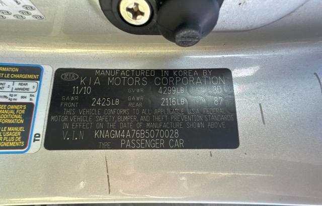 Photo 9 VIN: KNAGM4A76B5070028 - KIA OPTIMA 