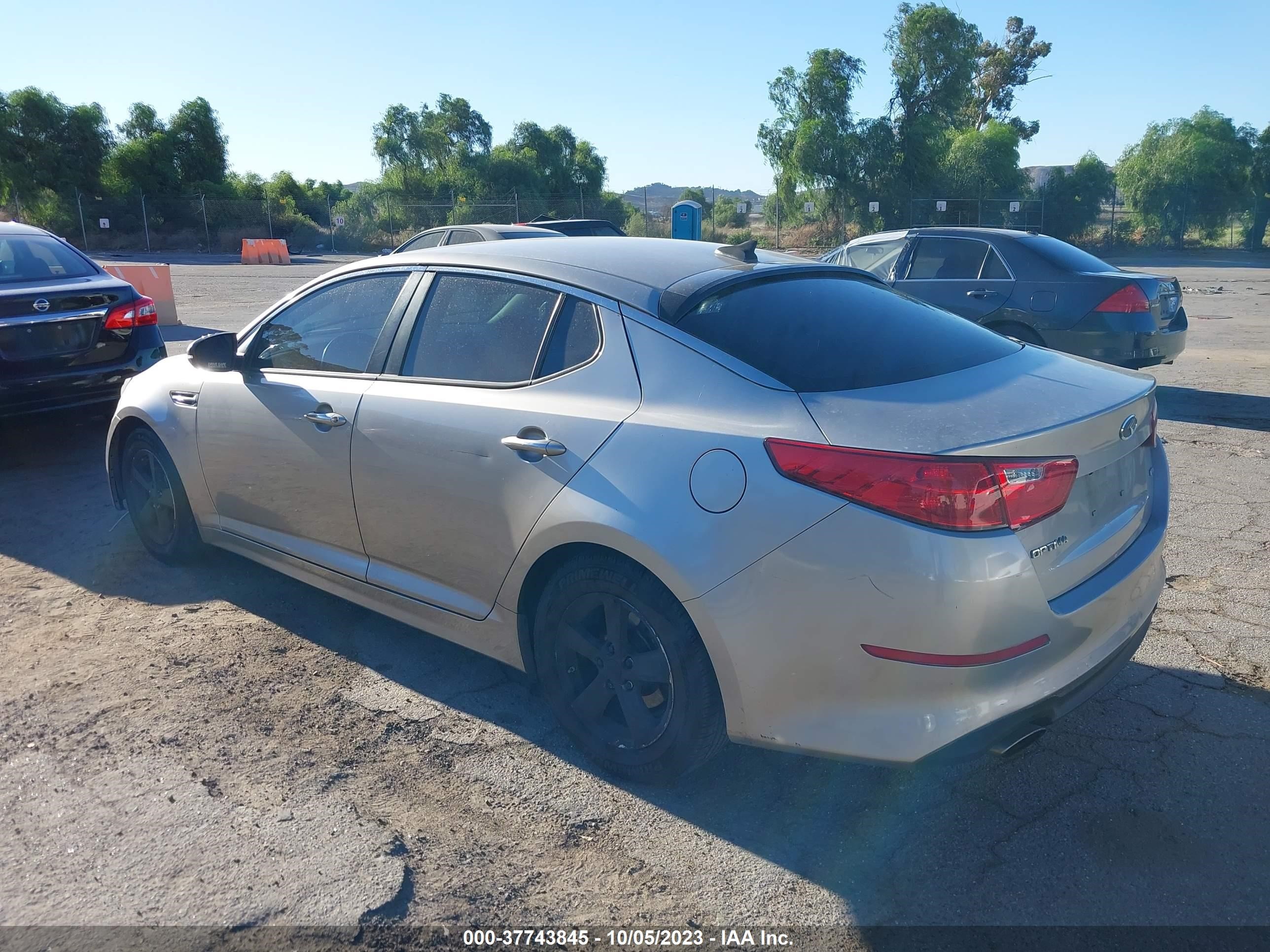 Photo 2 VIN: KNAGM4A76E5449941 - KIA OPTIMA 