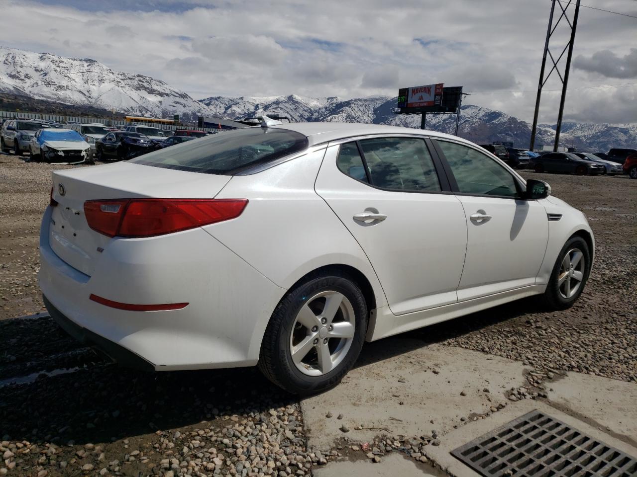 Photo 2 VIN: KNAGM4A76F5551175 - KIA OPTIMA 