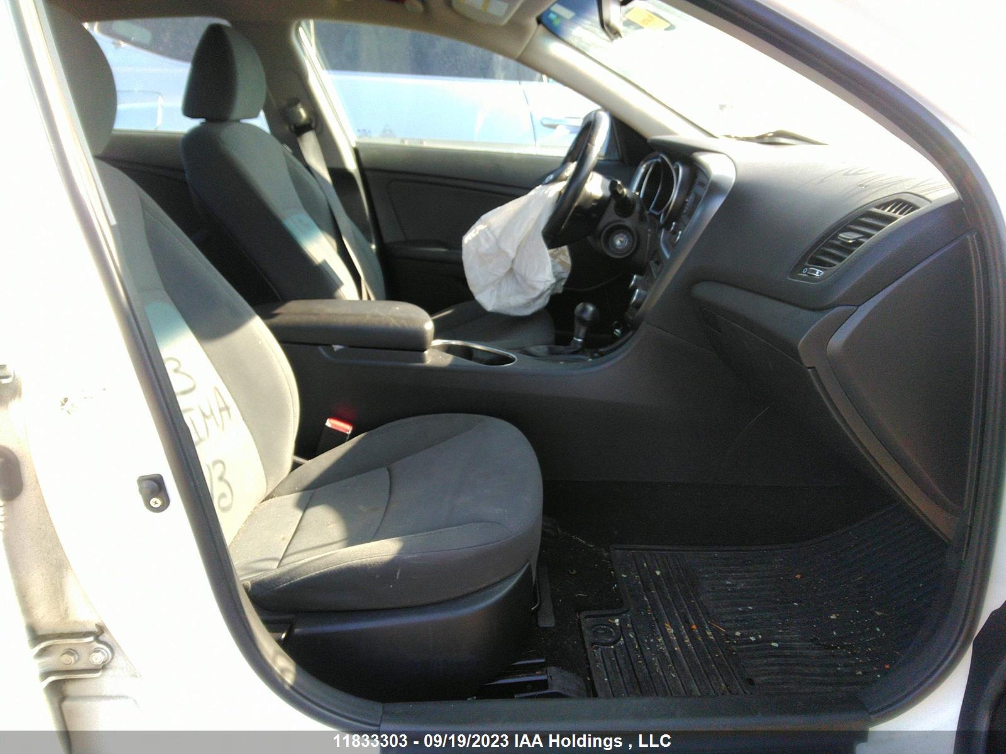 Photo 4 VIN: KNAGM4A76F5561043 - KIA OPTIMA 