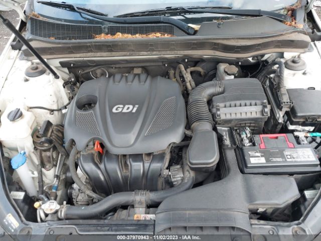 Photo 9 VIN: KNAGM4A76F5570938 - KIA OPTIMA 