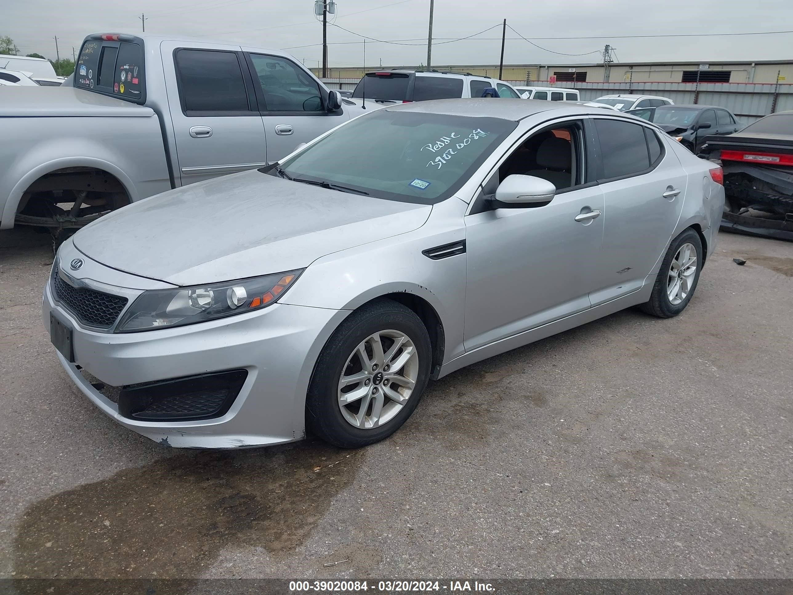 Photo 1 VIN: KNAGM4A77B5067235 - KIA OPTIMA 