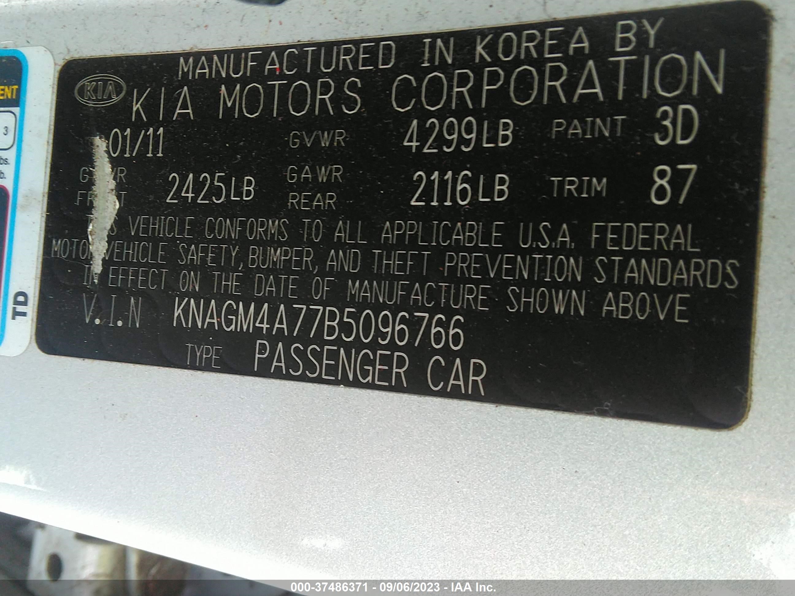 Photo 8 VIN: KNAGM4A77B5096766 - KIA OPTIMA 