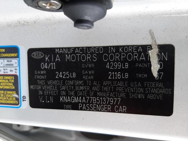 Photo 11 VIN: KNAGM4A77B5137977 - KIA OPTIMA LX 