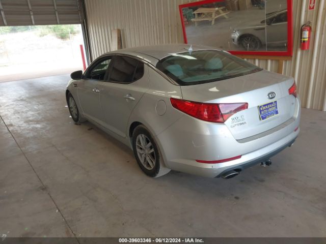 Photo 2 VIN: KNAGM4A77D5358319 - KIA OPTIMA 