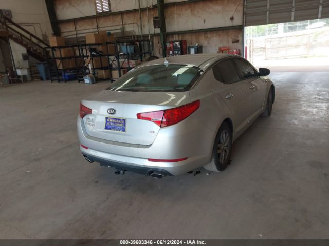 Photo 3 VIN: KNAGM4A77D5358319 - KIA OPTIMA 