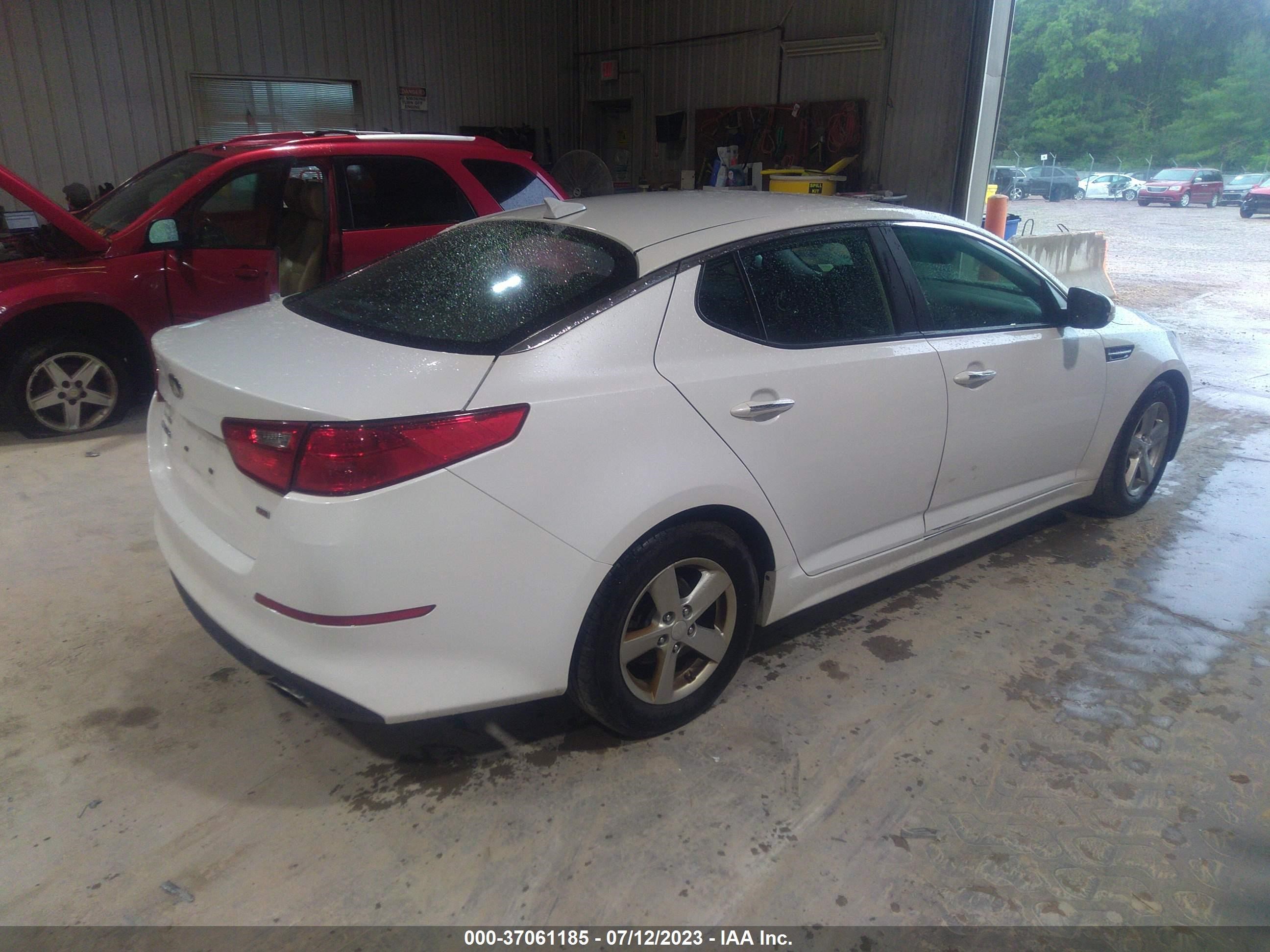 Photo 3 VIN: KNAGM4A77F5611660 - KIA OPTIMA 