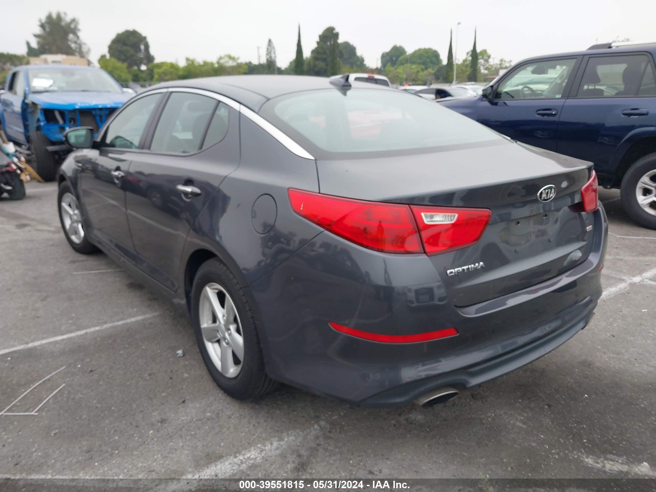 Photo 2 VIN: KNAGM4A77F5634226 - KIA OPTIMA 