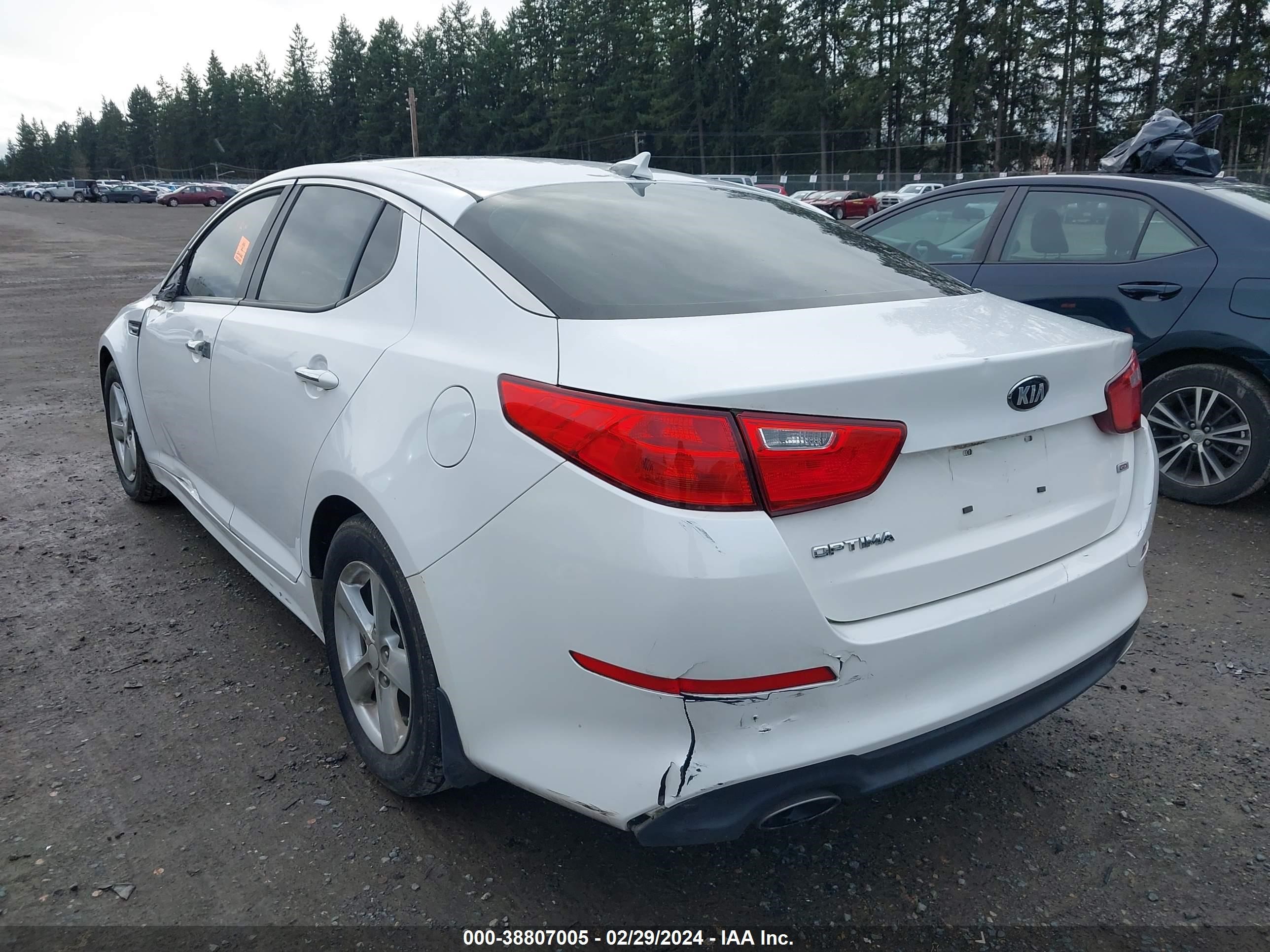 Photo 2 VIN: KNAGM4A77F5658655 - KIA OPTIMA 