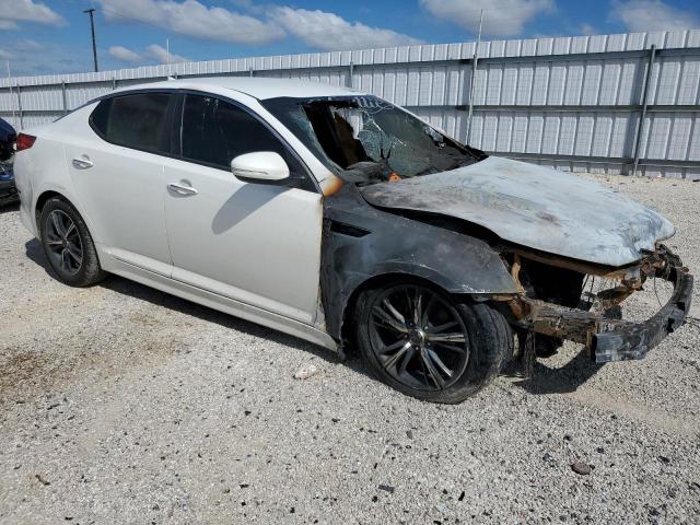 Photo 3 VIN: KNAGM4A77F5661796 - KIA OPTIMA LX 