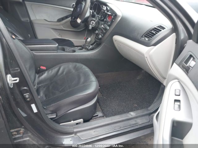 Photo 4 VIN: KNAGM4A78B5126034 - KIA OPTIMA 