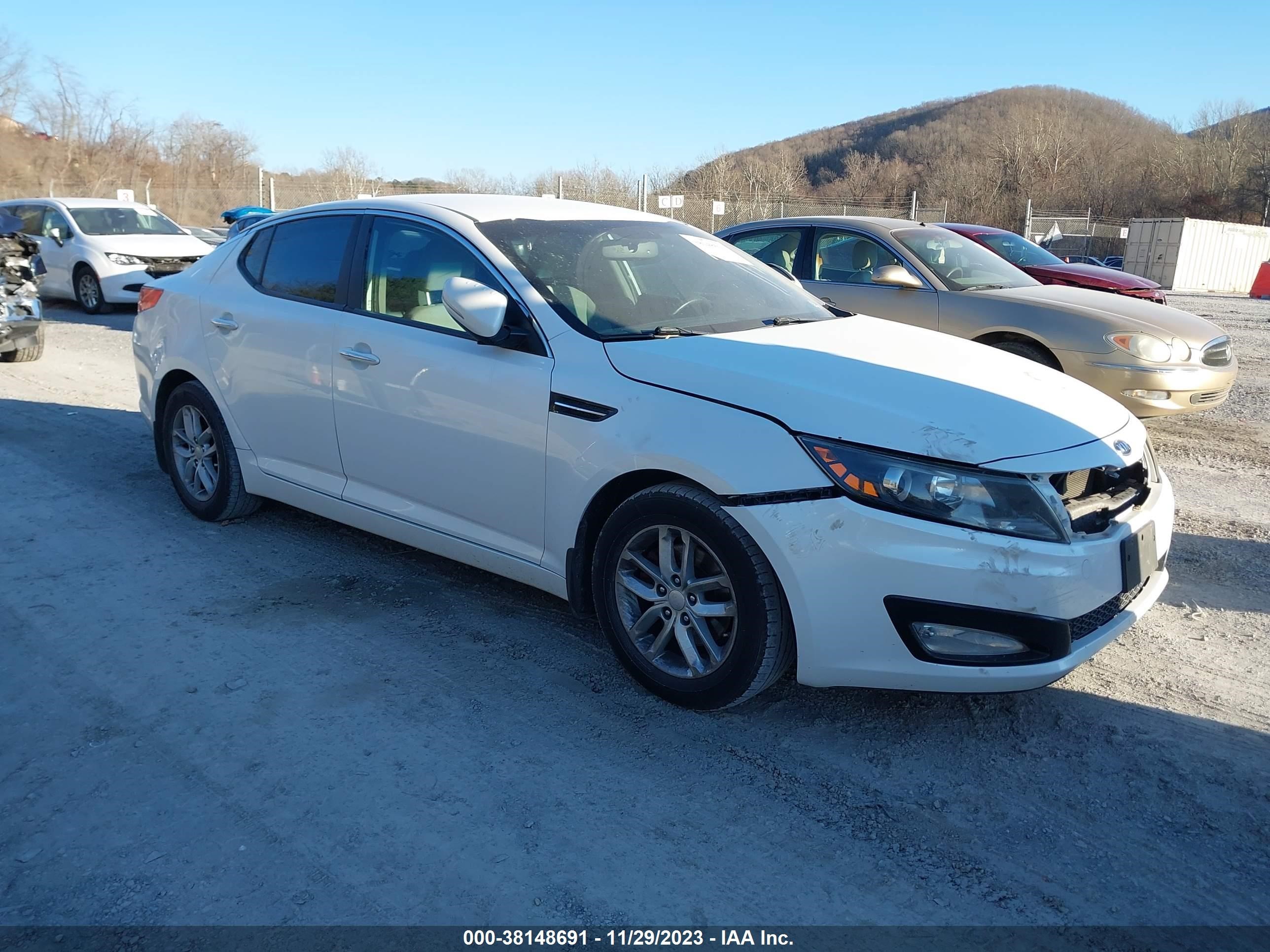 Photo 0 VIN: KNAGM4A78C5284133 - KIA OPTIMA 