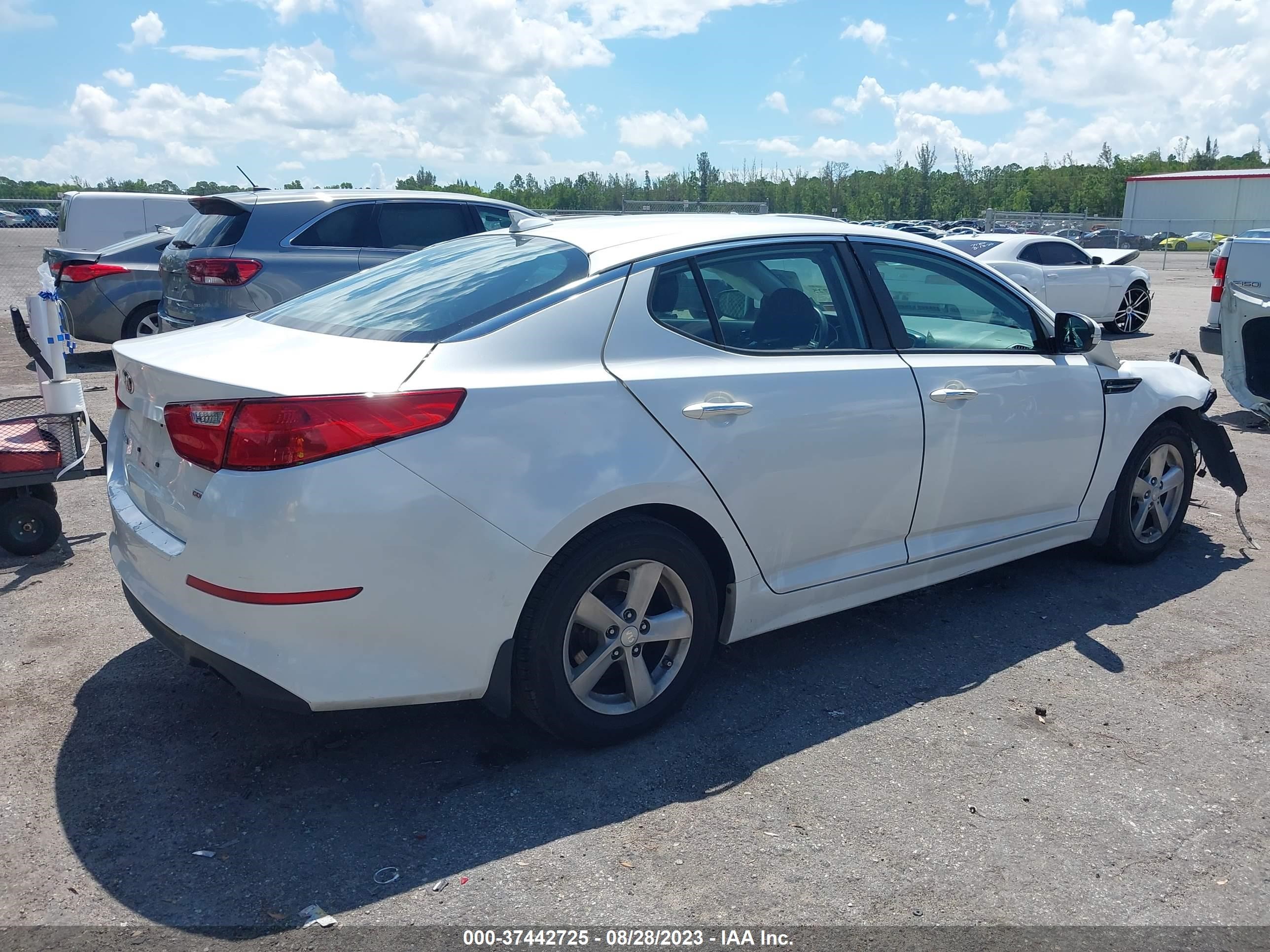 Photo 3 VIN: KNAGM4A78F5608010 - KIA OPTIMA 