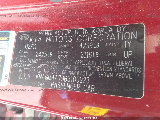 Photo 8 VIN: KNAGM4A79B5109923 - KIA OPTIMA 