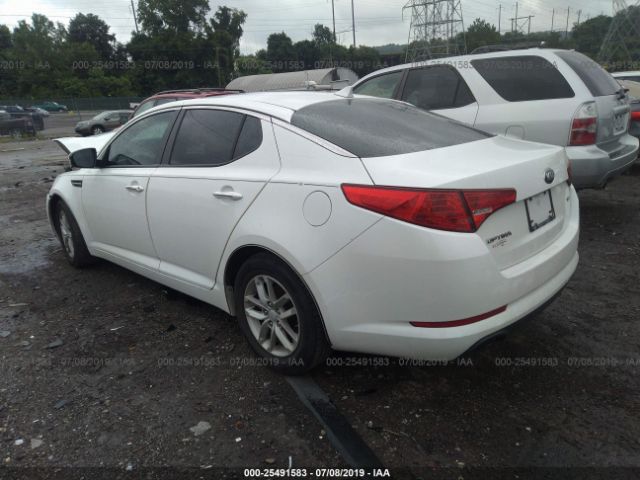 Photo 2 VIN: KNAGM4A79D5325581 - KIA OPTIMA 