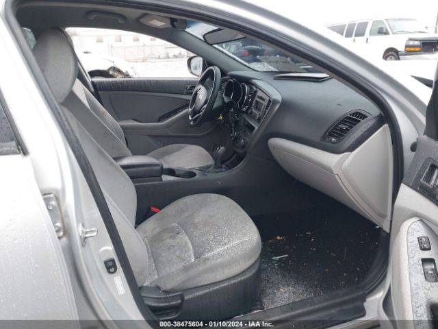 Photo 4 VIN: KNAGM4A79D5327086 - KIA OPTIMA 